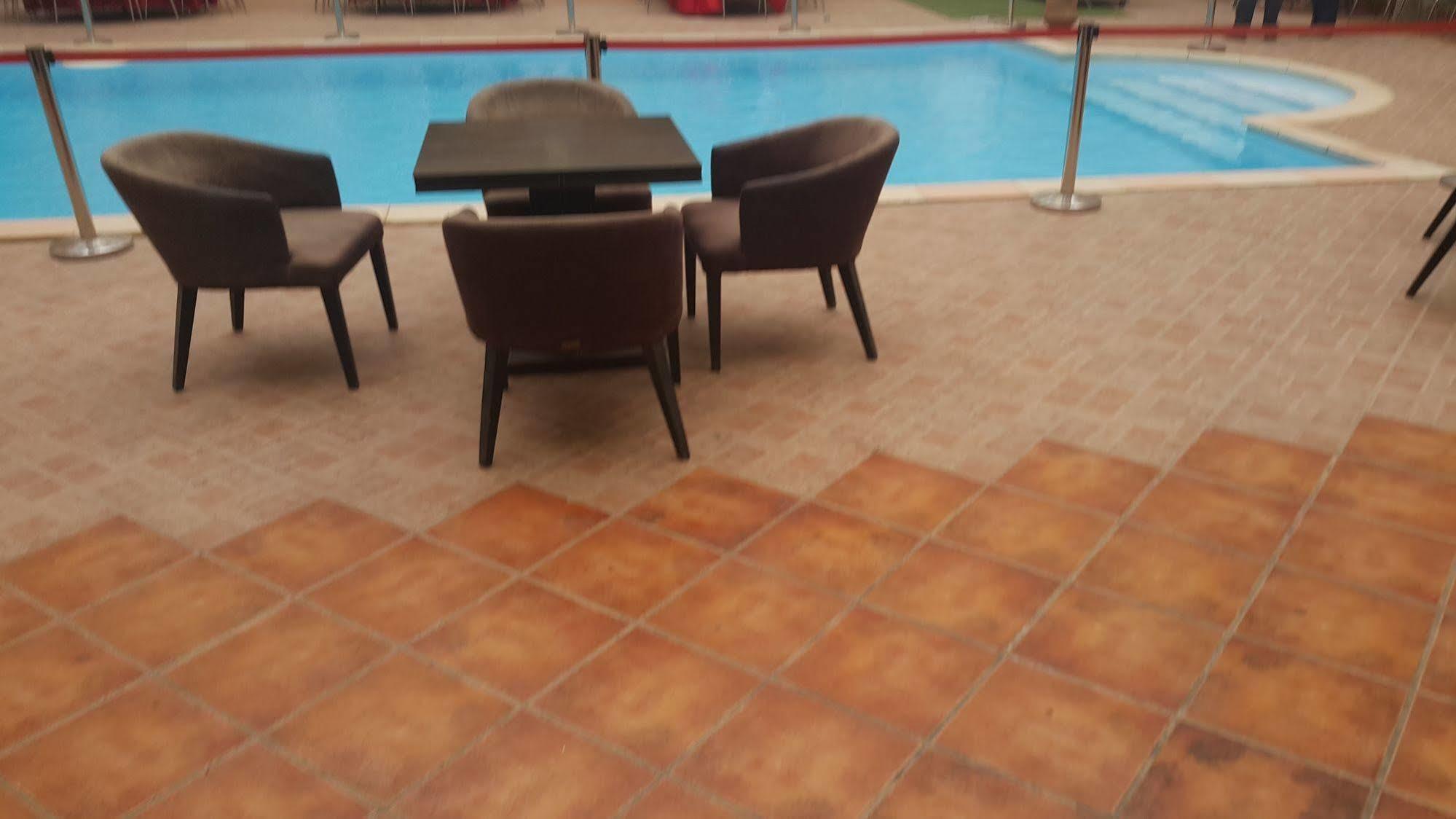 Appartement Wissal Nouakchott Buitenkant foto
